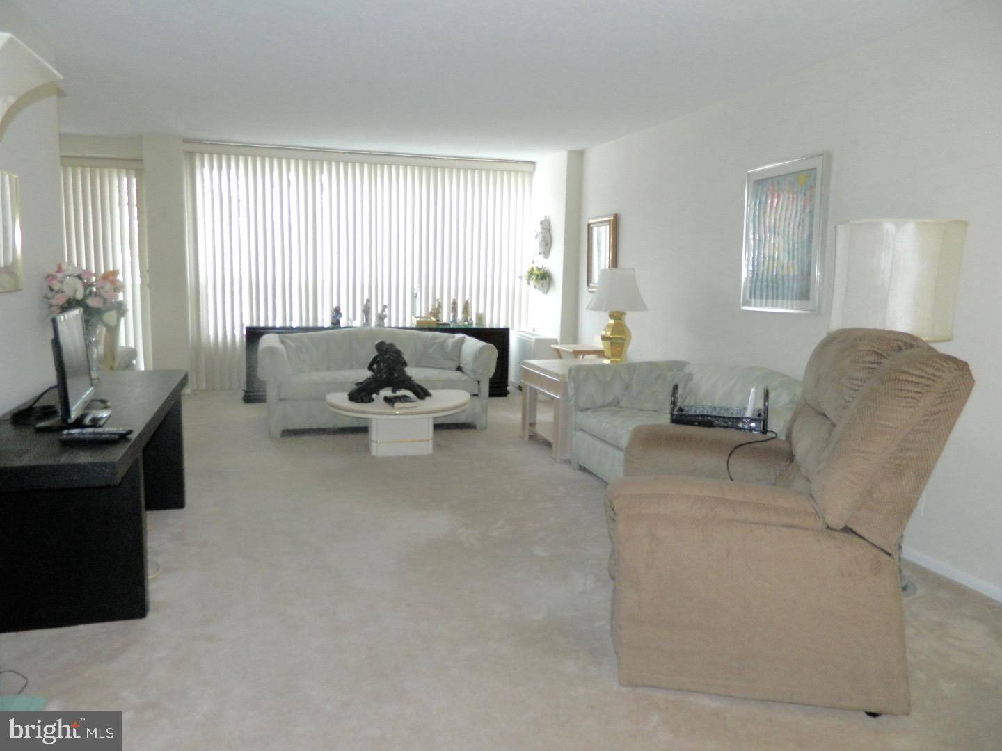 Wynnewood, PA 19096,1001 CITY AVE #EE320
