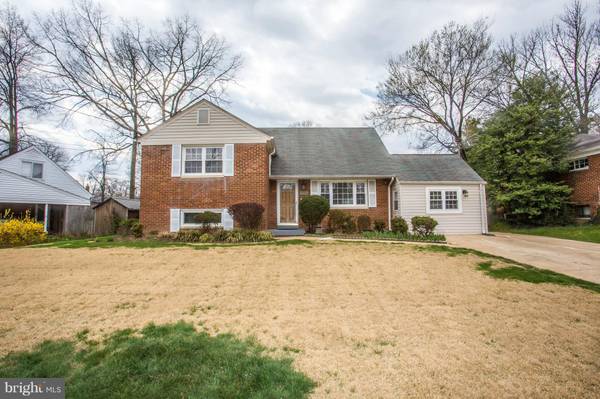 5922 CAMBERLY AVE, Springfield, VA 22150