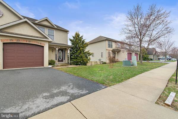 Ephrata, PA 17522,50 TALON DR