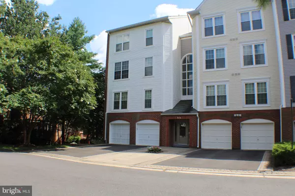 273 PICKETT ST S #102, Alexandria, VA 22304