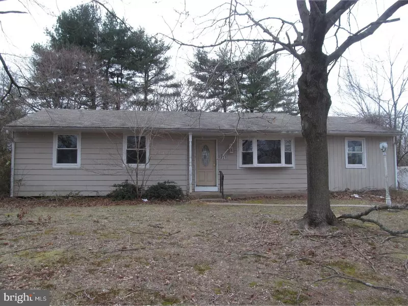 221 IRELAND TER, Williamstown, NJ 08094