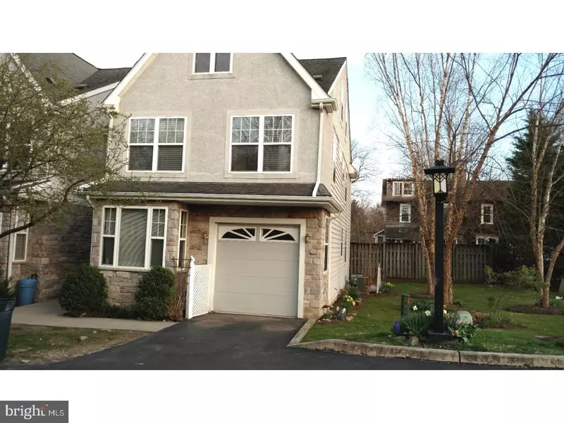 1 VILLAGE GREENS LN, Swarthmore, PA 19081