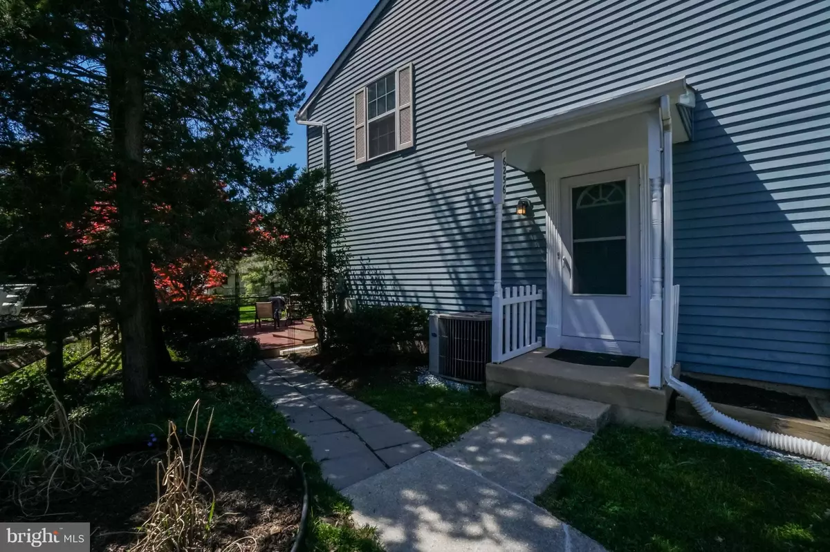 Columbia, MD 21045,6256 BLUE DART PL