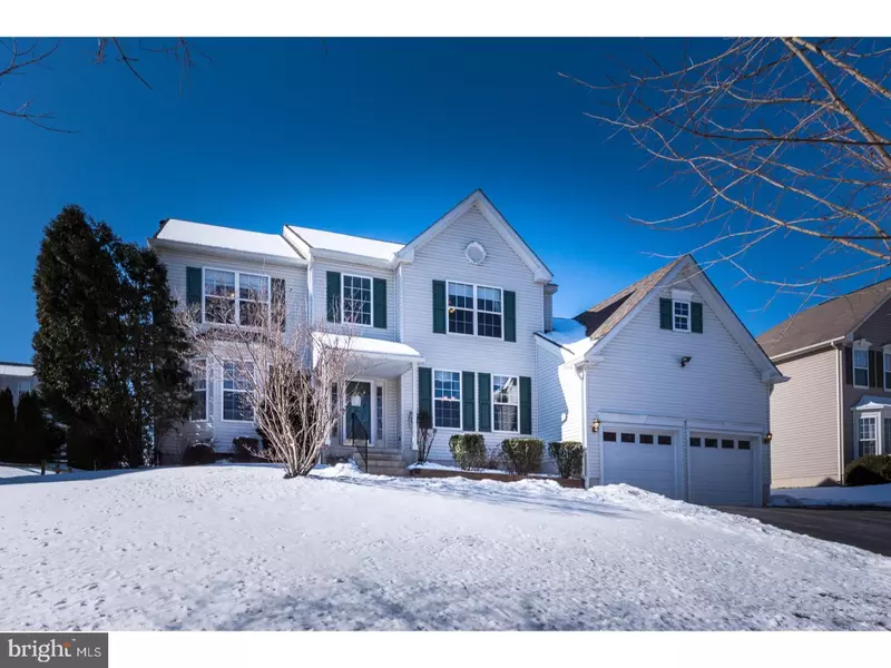 38 OVERLOOK CIR, Garnet Valley, PA 19061