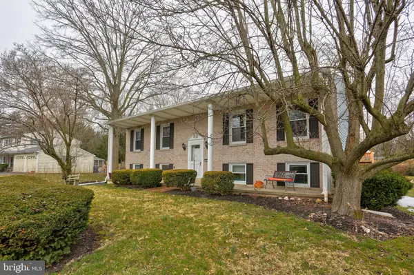 Lancaster, PA 17601,2582 SADDLE DR