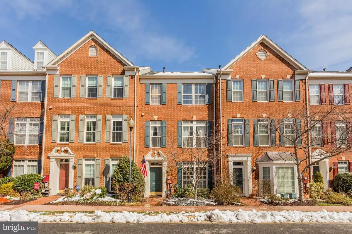 Alexandria, VA 22314,711 NORFOLK LN