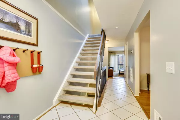 Reston, VA 20191,2228 WHEELWRIGHT CT