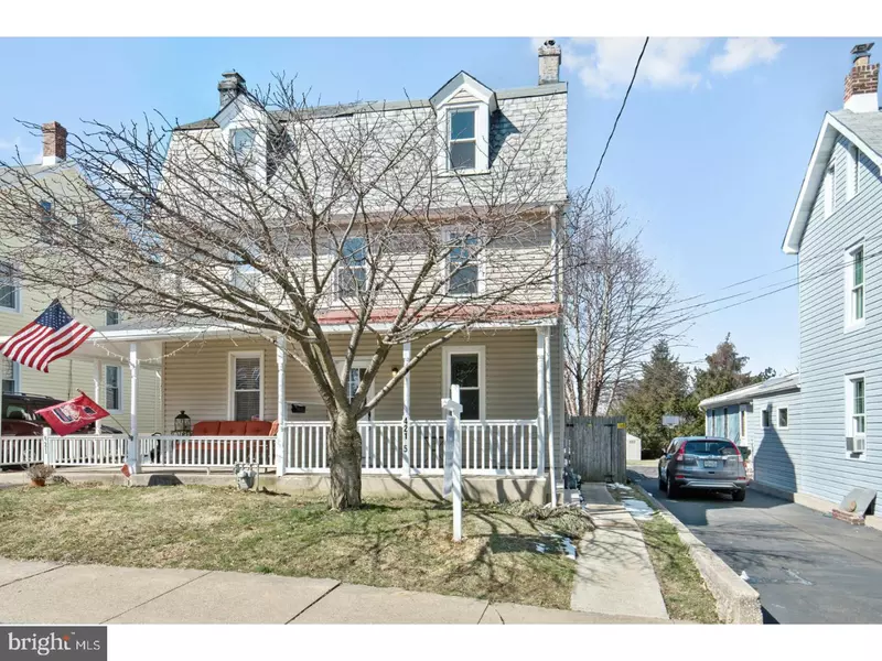 421 1/2 MAPLE ST, Jenkintown, PA 19046