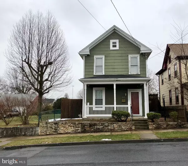 932 WEST VIRGINIA AVE, Martinsburg, WV 25401