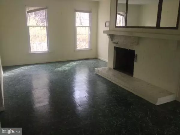 Oakton, VA 22124,2710 LINDA MARIE DR