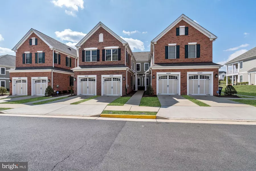 44047 VAIRA TER, Chantilly, VA 20152