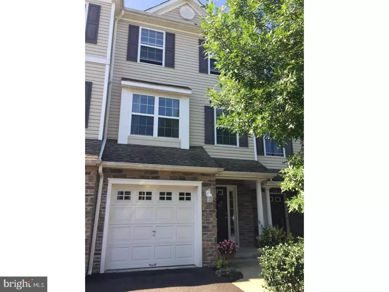 8 LUMBER LN, Mount Ephraim, NJ 08059