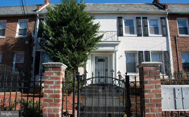 161 36TH ST NE #202, Washington, DC 20019
