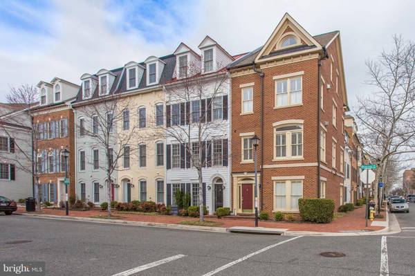 401 PRINCESS ST #404 N ROYAL, Alexandria, VA 22314