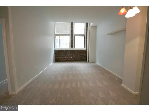 Philadelphia, PA 19106,315 NEW ST #116