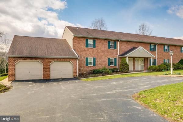 930 EAGLE LN, Wrightsville, PA 17368