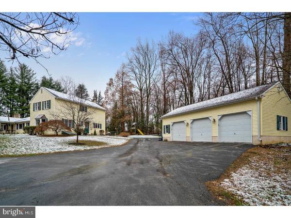 809 FOREST LN, Malvern, PA 19355