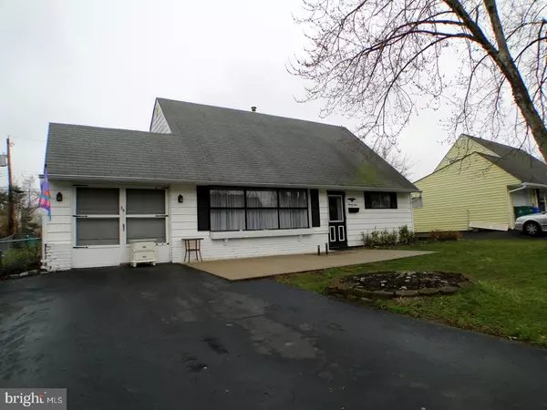 Levittown, PA 19057,25 ISLET RD