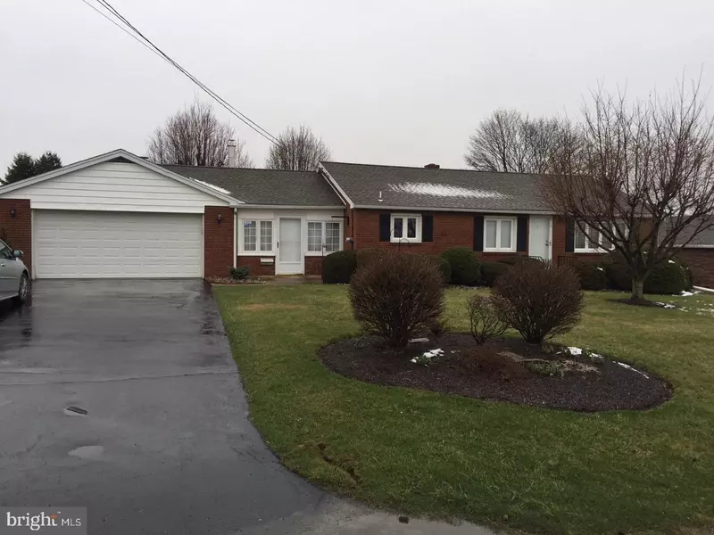 944 VALLEY RD, Mertztown, PA 19539