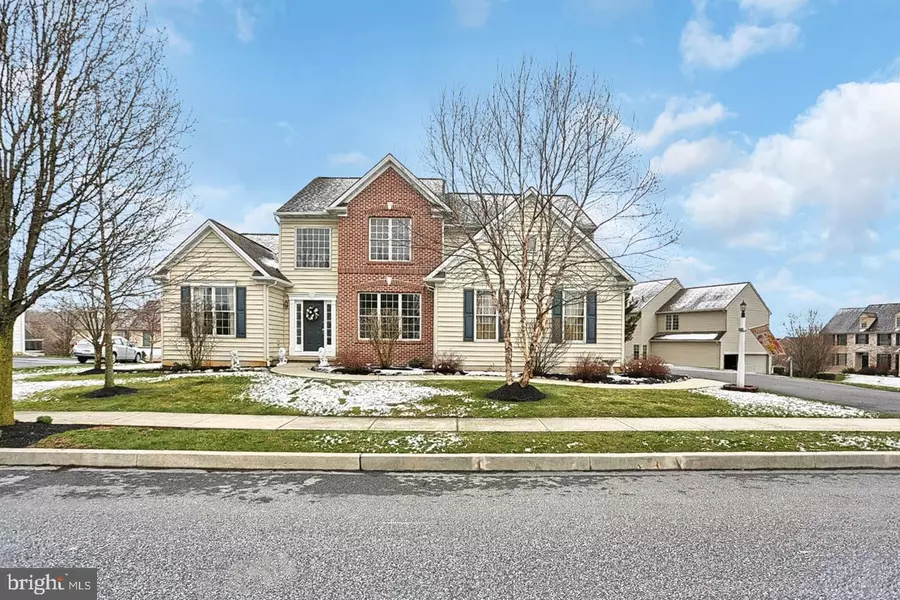 1115 STONE CREEK DR, Hummelstown, PA 17036