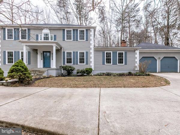 11811 BACON RACE RD, Woodbridge, VA 22192