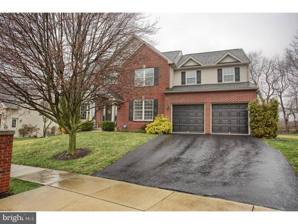 374 MOUNTAIN BLVD, Wernersville, PA 19565