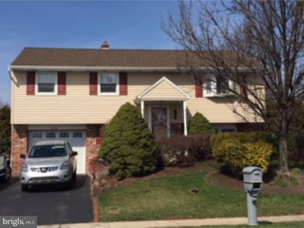 4949 APPLE DR, Reading, PA 19606