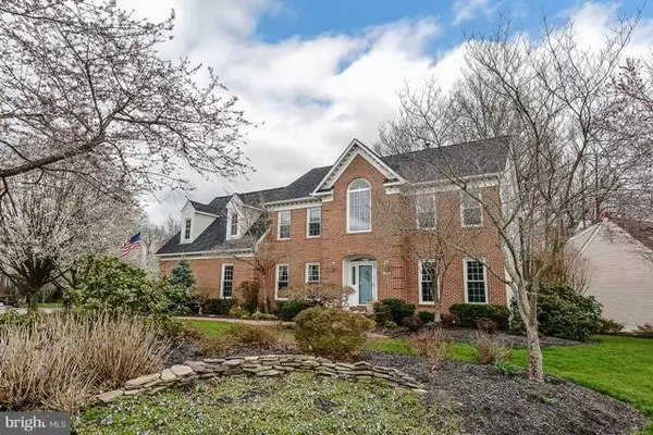 8605 WOODWREN TER, Fairfax Station, VA 22039