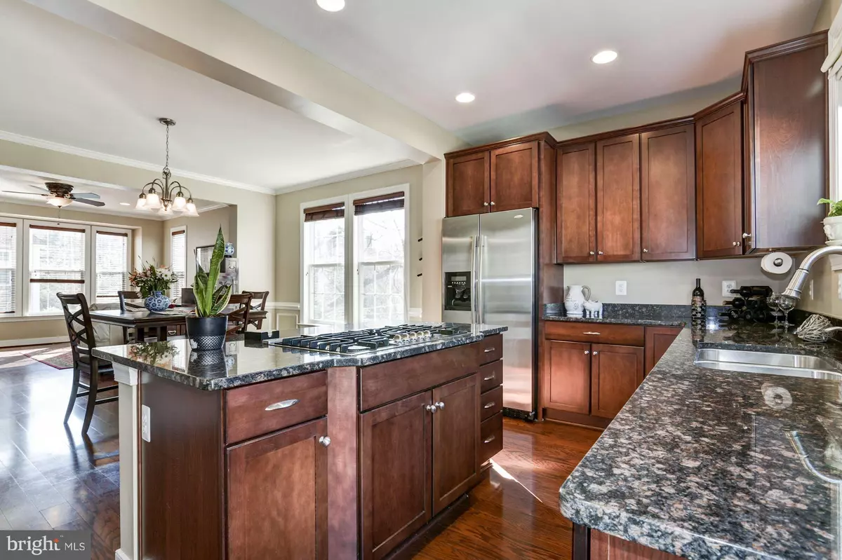 Alexandria, VA 22303,2078 HUNTING CREEK CT