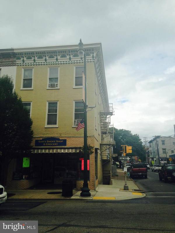 80 SOUTH MAIN ST, Chambersburg, PA 17201