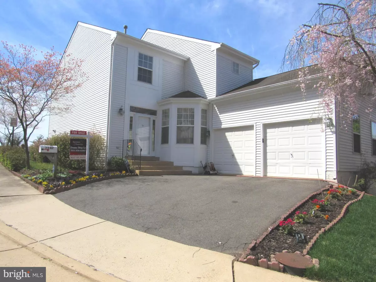 Annandale, VA 22003,7147 DEGROFF CT