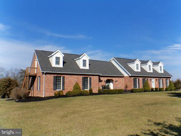 8996 RABBIT RD N, Greencastle, PA 17225