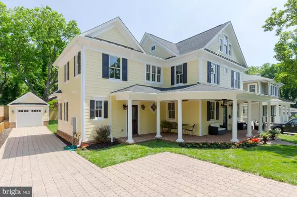 11 FORREST ST, Alexandria, VA 22305