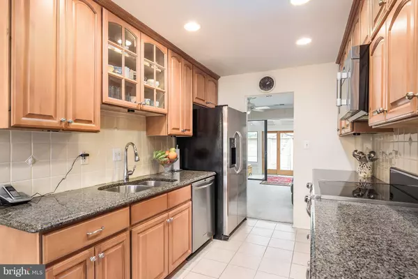 Reston, VA 20191,11602 HUNTERS GREEN CT