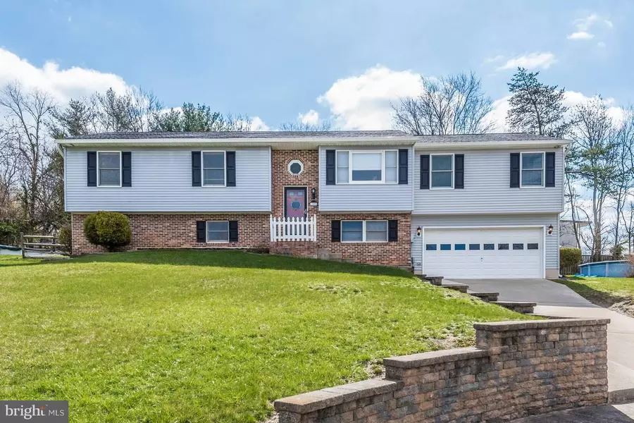 1003 WARFIELD DR, Mount Airy, MD 21771