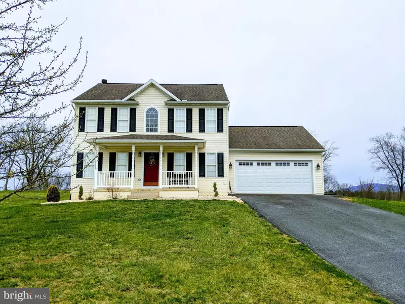 281 BERKSHIRE DR, Falling Waters, WV 25419