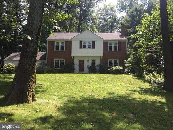 440 WOODCREST RD, Wayne, PA 19087