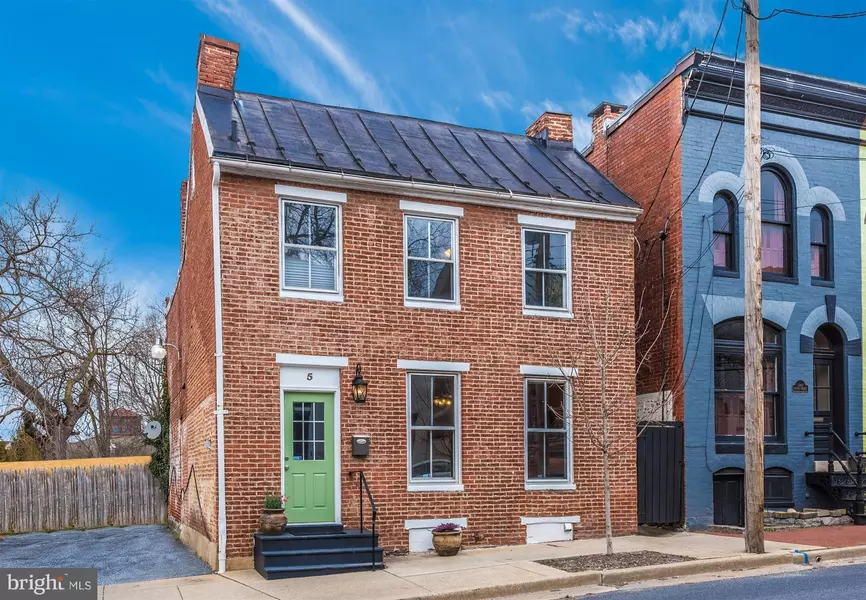 5 SOUTH ST E, Frederick, MD 21701