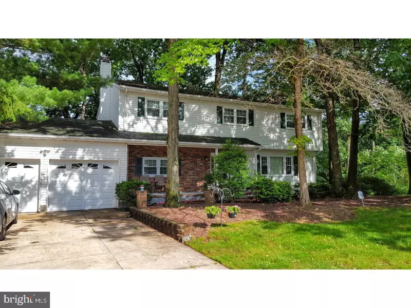 895 HOOVER DR, North Brunswick, NJ 08902