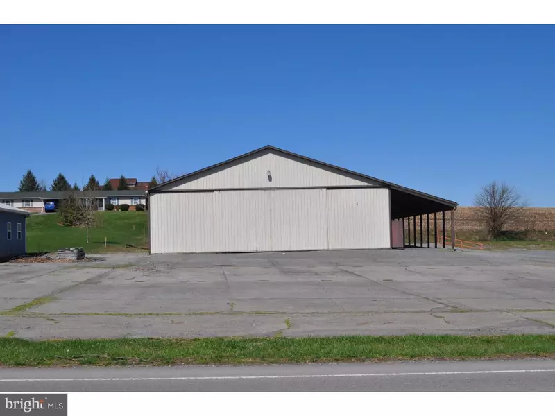 231 E MARKET ST, Berrysburg, PA 17005