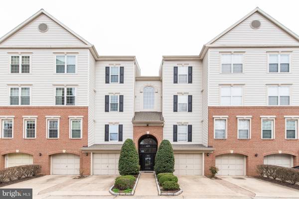 4673 LONGSTREET LN #304, Alexandria, VA 22311