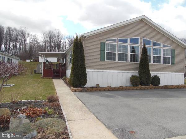 135 PHEASANT DR, Kutztown, PA 19530