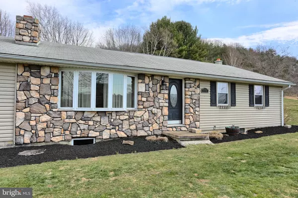 7777 SPRING RD, New Bloomfield, PA 17068