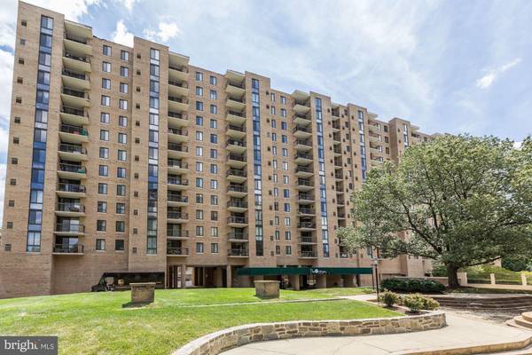 Arlington, VA 22204,4500 FOUR MILE RUN DR #433