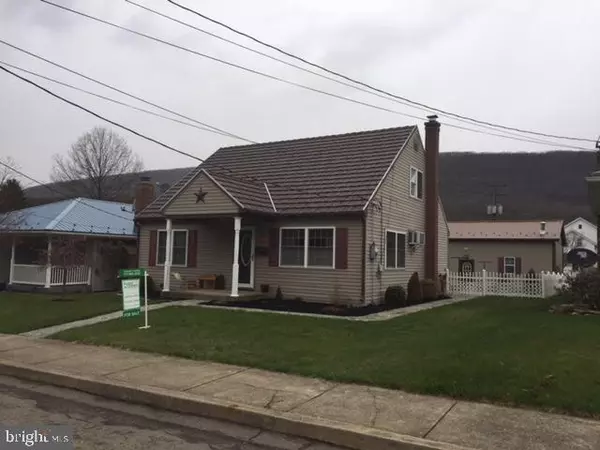 Lykens, PA 17048,115 2ND ST