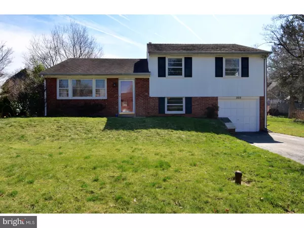 332 OVERHILL RD, Wayne, PA 19087