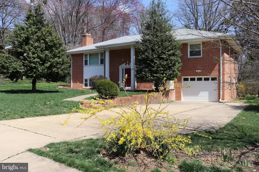 3329 ROSE LN, Falls Church, VA 22042