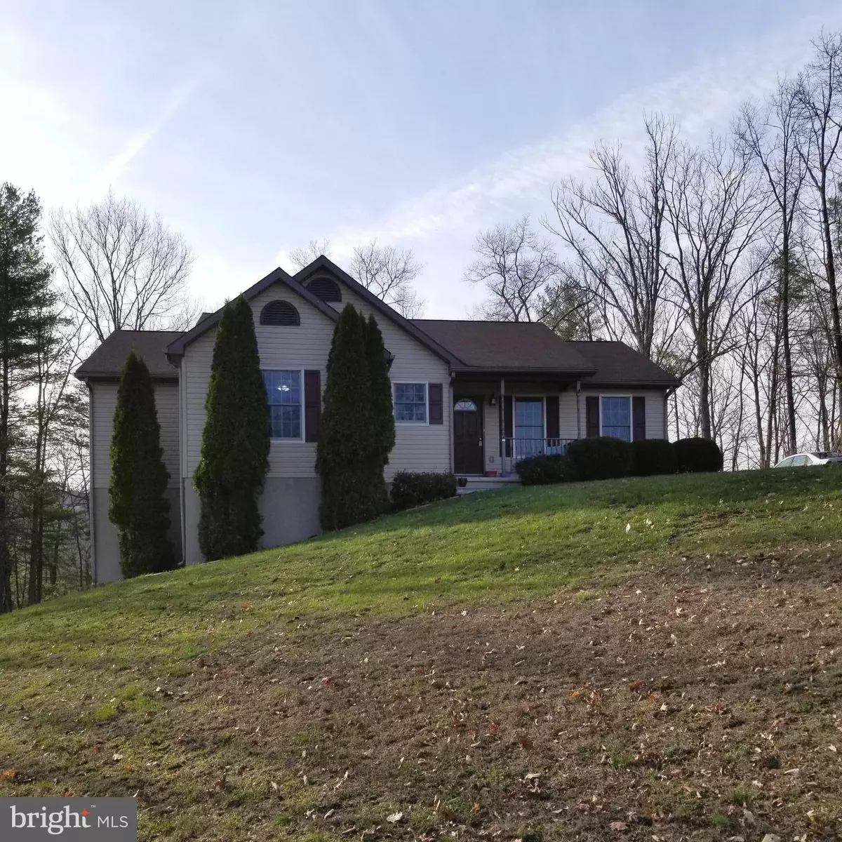 Berkeley Springs, WV 25411,102 SWALLOW CT