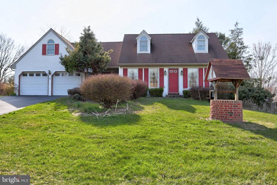 30 BLUE JAY CIR, Elizabethtown, PA 17022