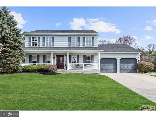 15 THORNFIELD CIR, Sewell, NJ 08080